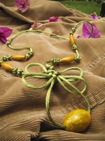 Collar 13