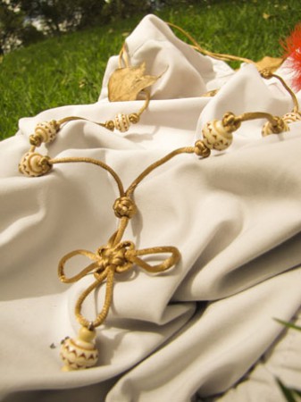 Collar 17